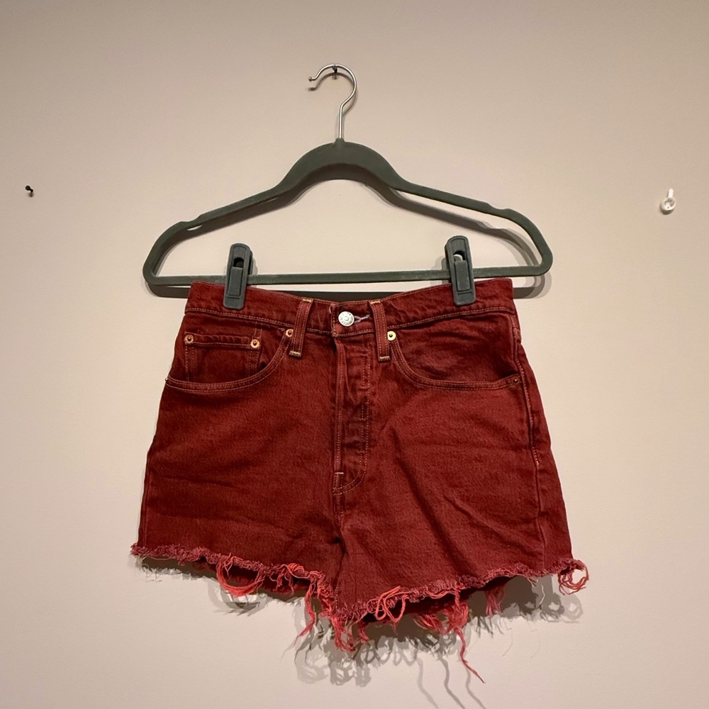 Levi’s 501 High Rise Women’s Shorts - Vintage Red Wash - Size 26